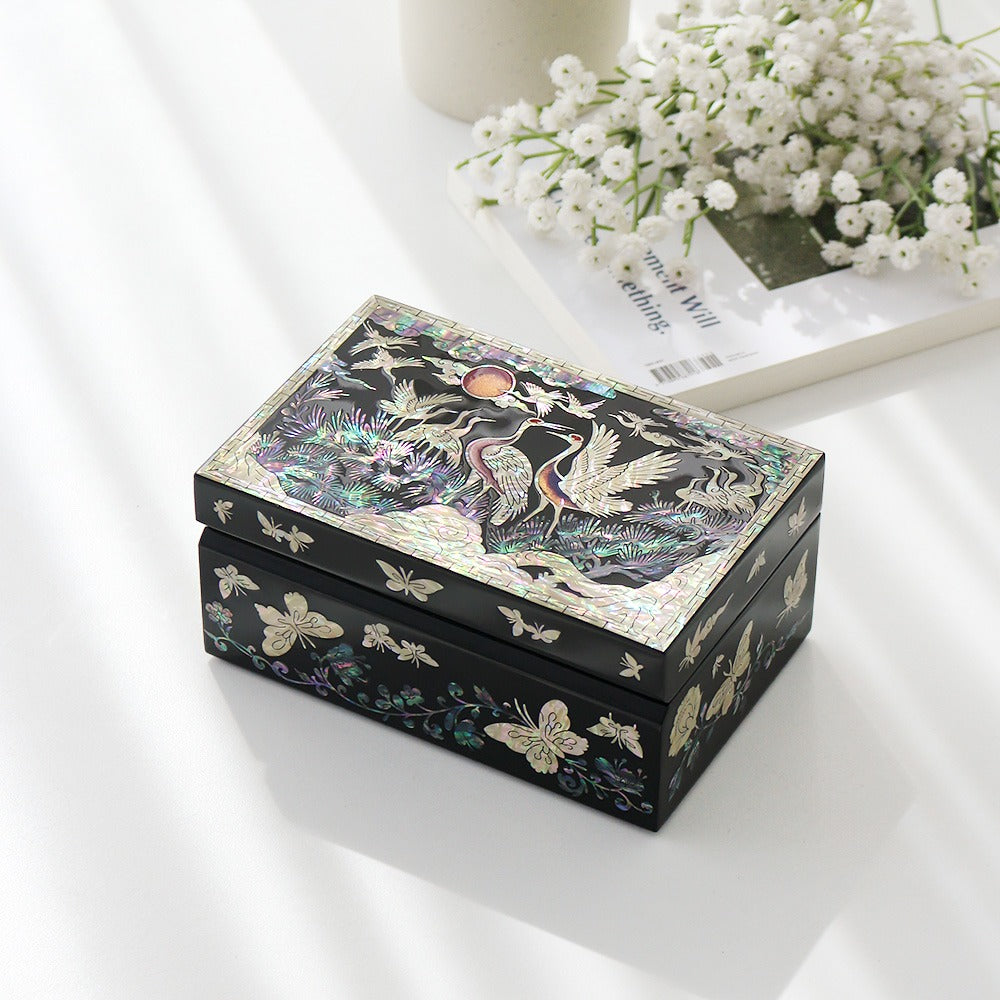 Najeonchilgi Moon Pine & Crane Mother of Pearl Jewelry Box Black, 15 cm (Master Artisan Kim Young-man)