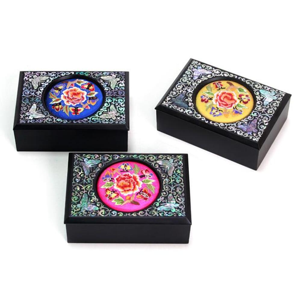 Mother of Pearl Embroidered Business Card