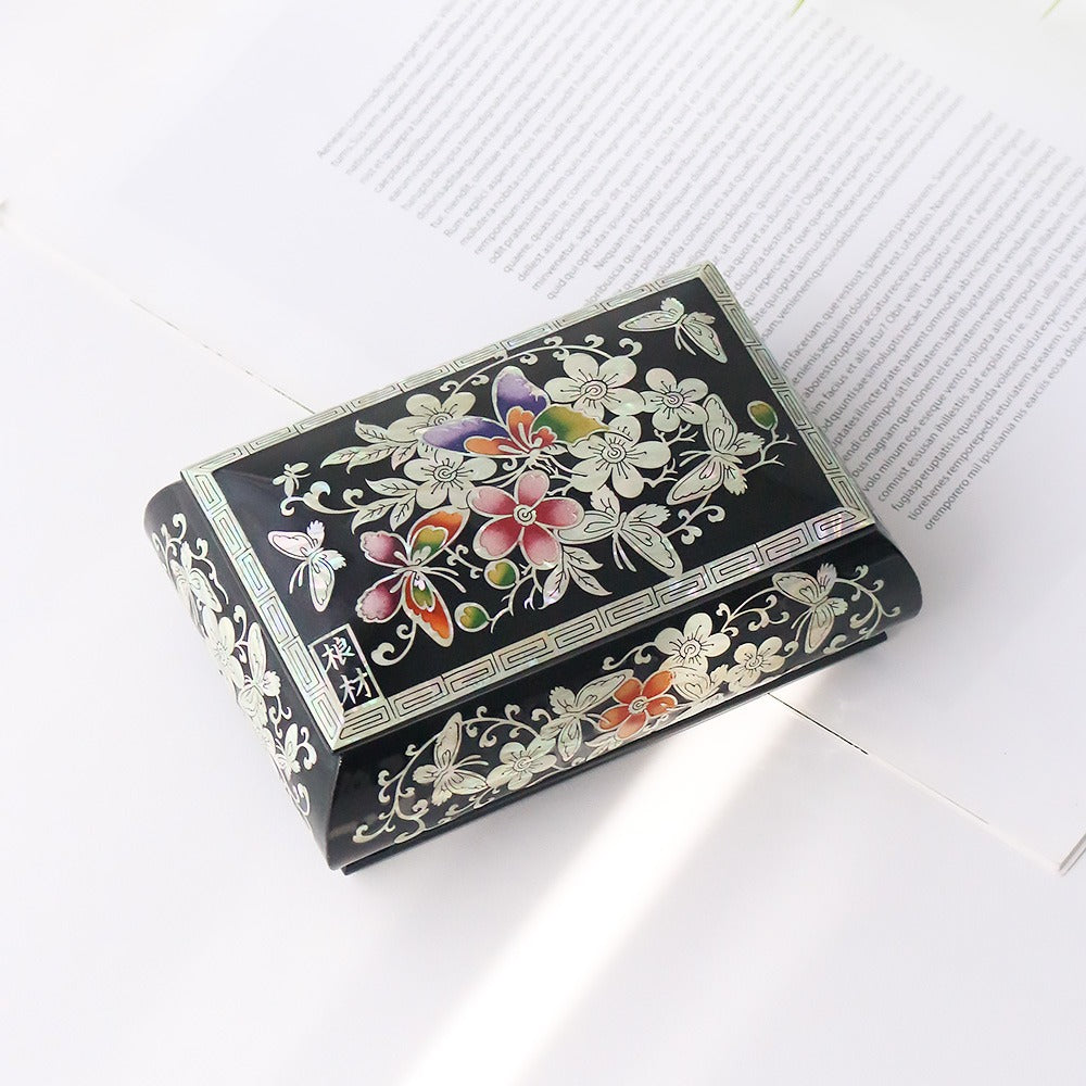 Masterpiece Najeon Rounded Plum Blossom Business Card Case (Master Artisan Kim Young-man)