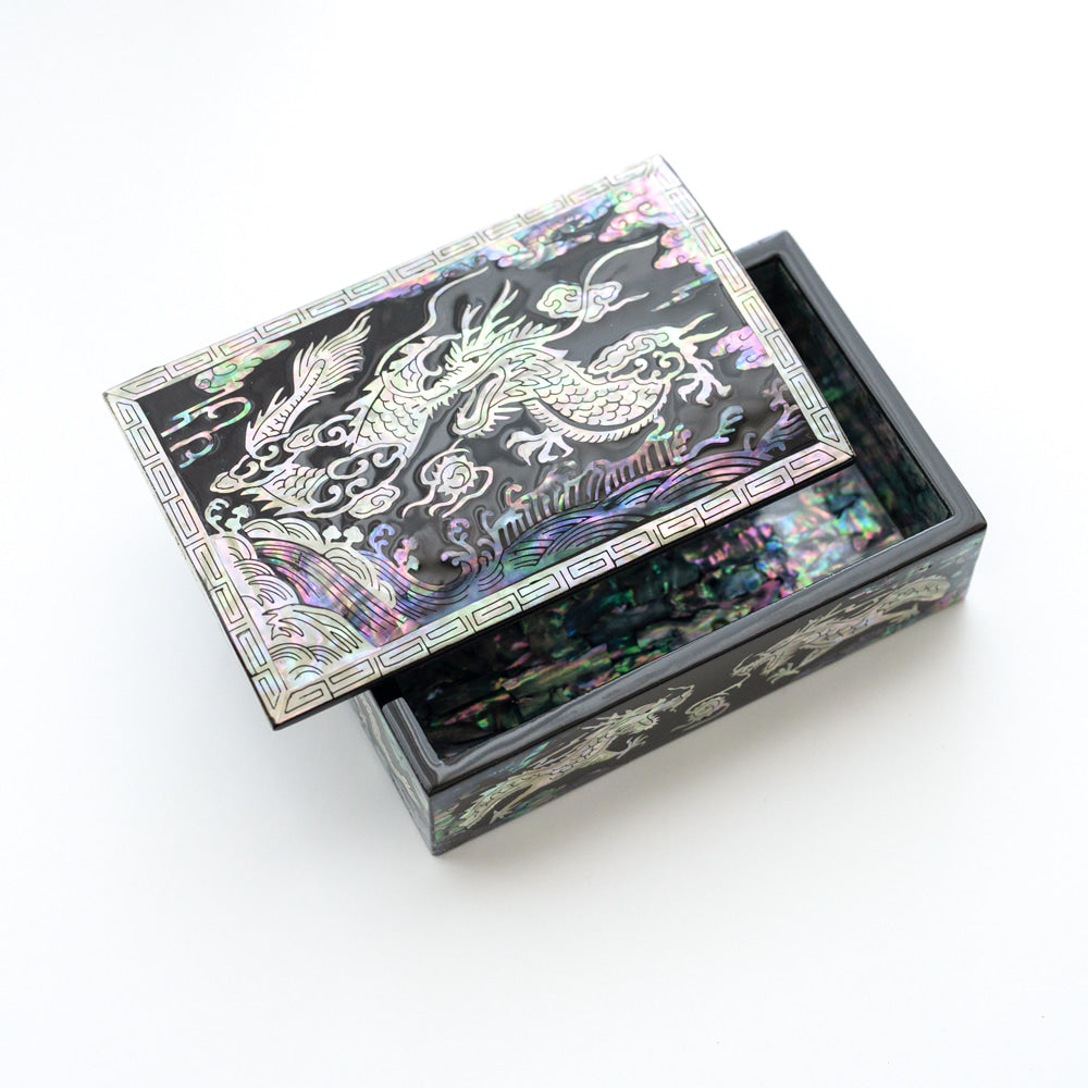 Najeon Chilgi Mother of Pearl Business Card Holder — Dragon by 오명호 - OF0023