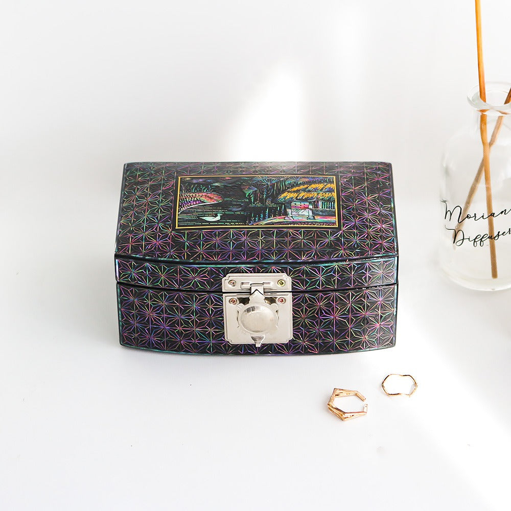 Premium Najeonchilgi Kkeuneumjil Inlay Chrysanthemum Mother of Pearl Jewelry Box (Master Artisan Jang Tae-bok)