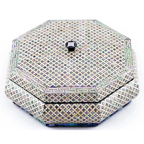 Seven Treasures Motif (Diamond) Pattern 4-fold Knob Regular Octagonal Multi-Purpose Box - by Park In-ho