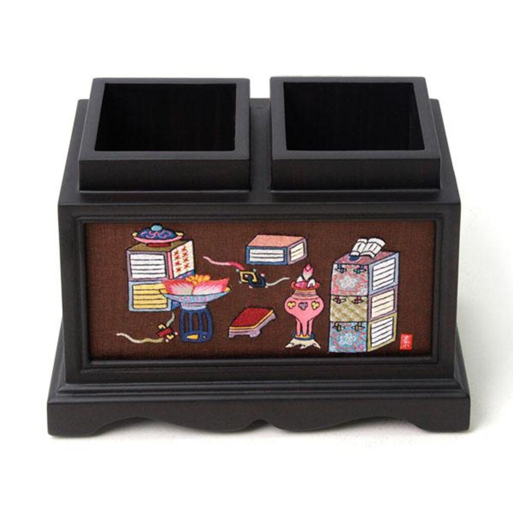 Masterpiece Hand Embroidered Classic Multi Purpose Pen Holder (Chaekgado) (by Kim Young-ja)
