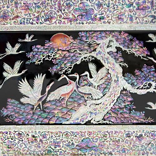 Najeon Chilgi Mother of Pearl Folding Screen — Pine & Crane by Jang Tae-bok - DE0001