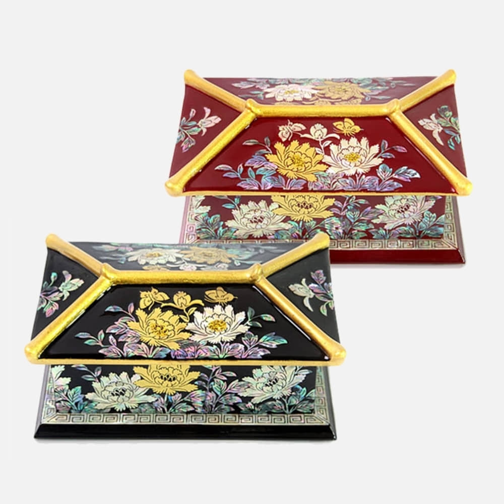 Masterpiece Najeon Gold-Trimmed Peony Roof-Tile Business Card Case (Master Artisan Kim Yong-gwan)