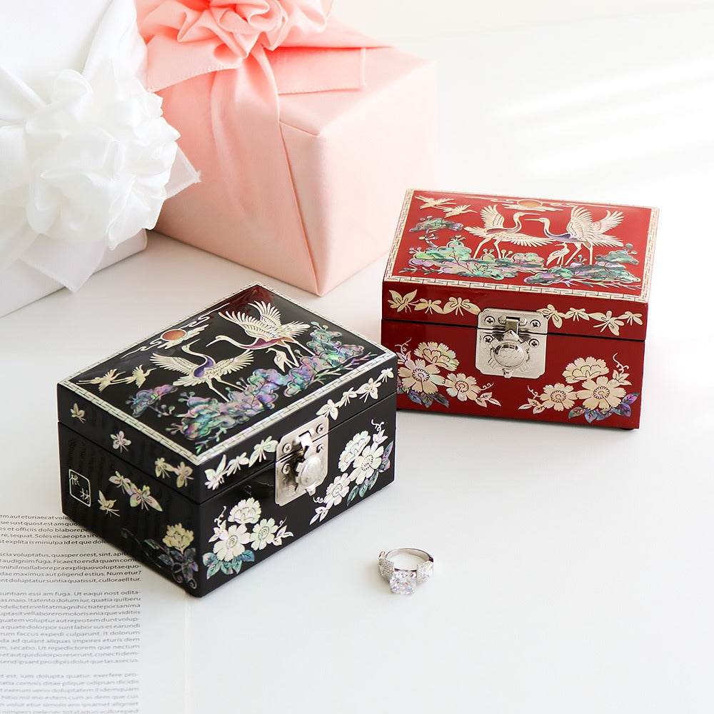 Najeonchilgi Pine & Crane Mini Jewelry Box Mother of Pearl Jewelry Box Keepsake Ring Box, 11 cm (Master Artisan Kim Young-man)