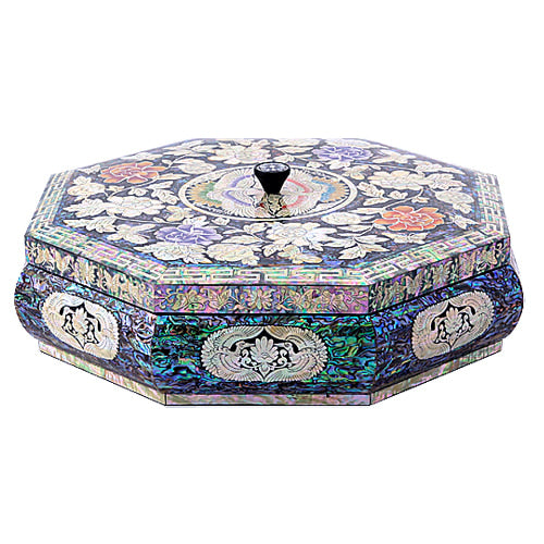 Peony Crane & Pine Nine-Compartment Box - by Park In-ho