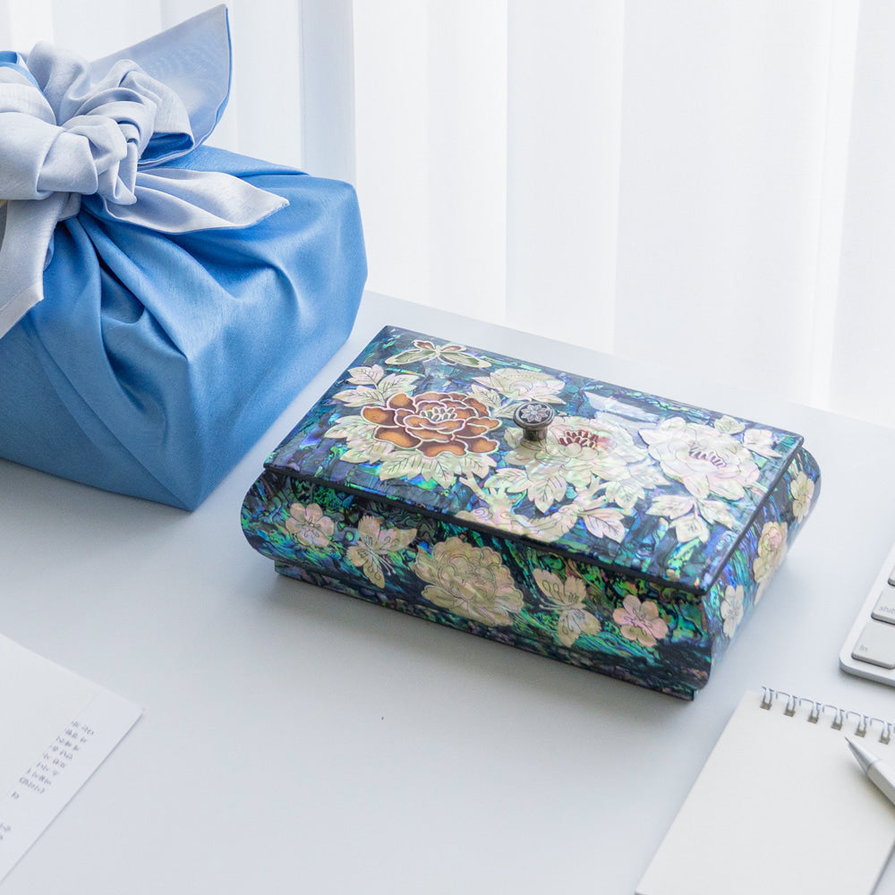 Peony Blue Mother of Pearl Box by Park In-ho