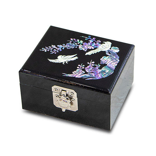 Flowers & Birds Glossy Turtle Najeonchilgi Lacquerware Natural Mother of Pearl Jewelry Box