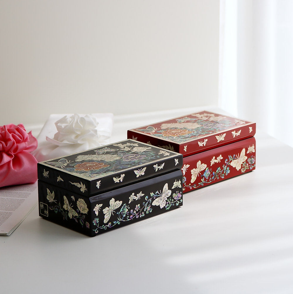 Najeonchilgi Butterfly Peony Mother of Pearl Jewelry Box, 15 cm (Master Artisan Kim Young-man)