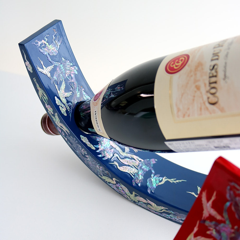 Najeonchilgi Pine & Crane Vivid Mother of Pearl Wine Holder