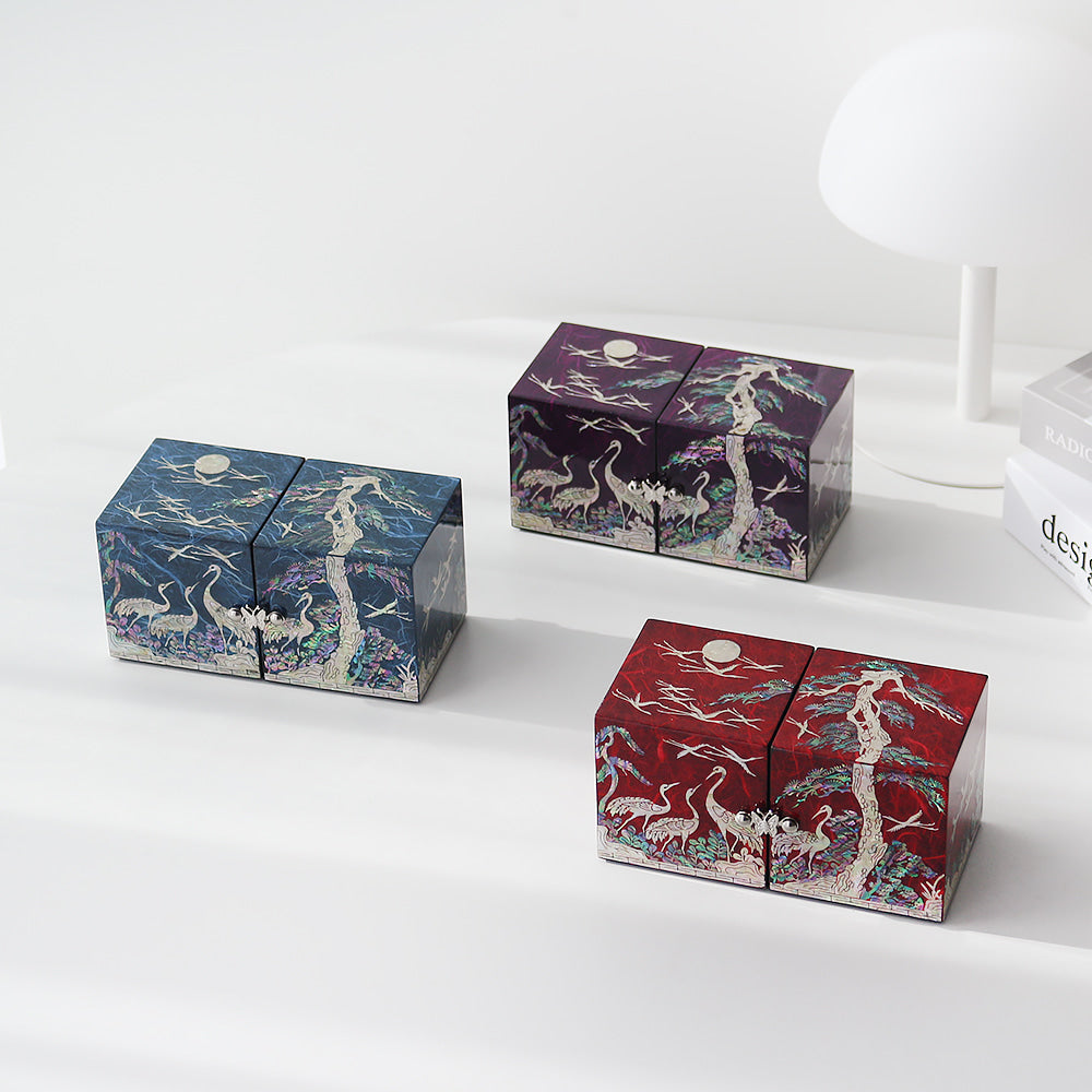 Najeonchilgi Hanji Double-Lidded Mother of Pearl Jewelry Box (Medium) Pine & Crane