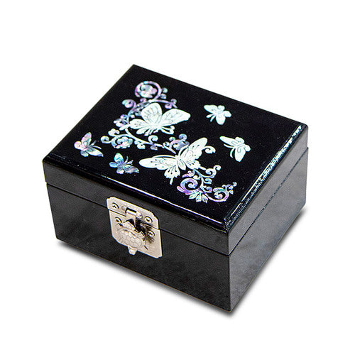 Butterfly Glossy Turtle Najeonchilgi Lacquerware Natural Mother of Pearl Jewelry Box