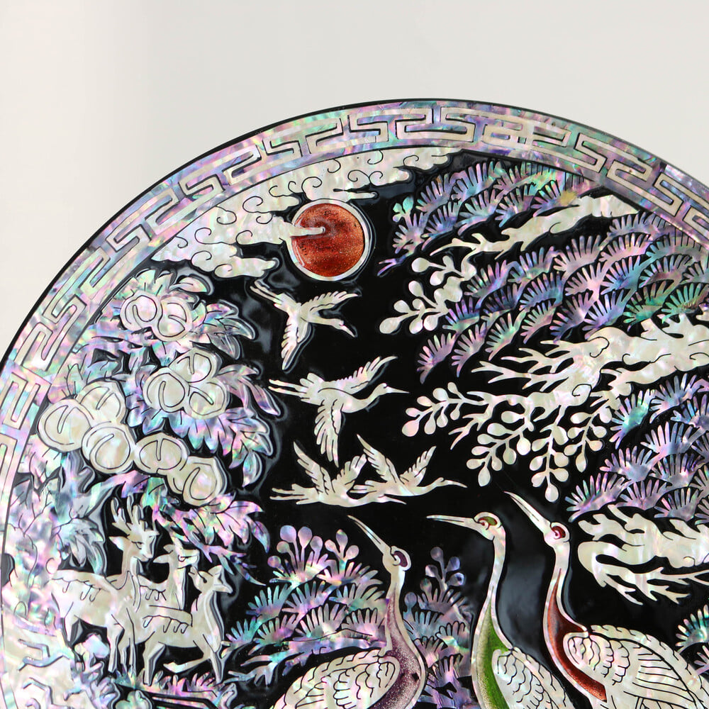 Najeonchilgi Ten Symbols of Longevity Ornament Dragon Mini Mother of Pearl Tray Black, 20 cm