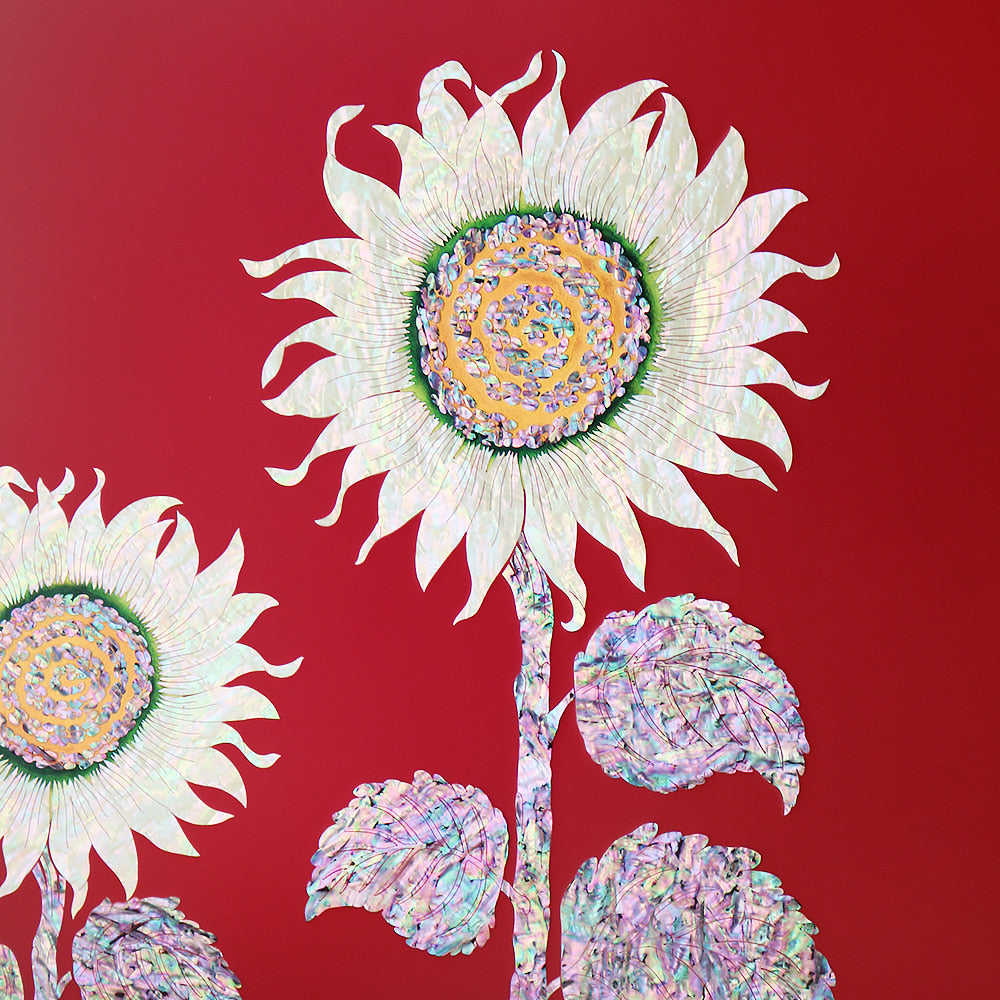 Najeonchilgi Sunflower Wall Mounted Mother of Pearl Frame (Red)