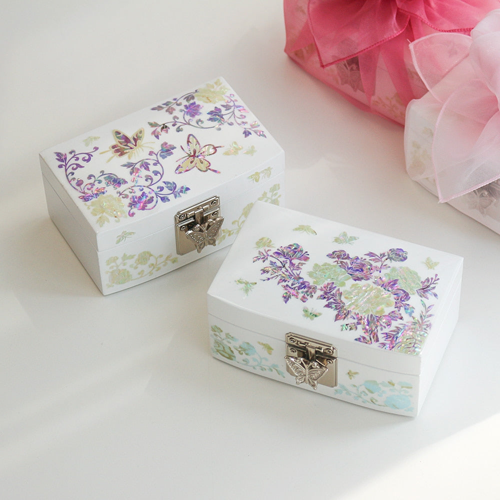 Najeonchilgi White Rounded Mother of Pearl Jewelry Box, 14 cm
