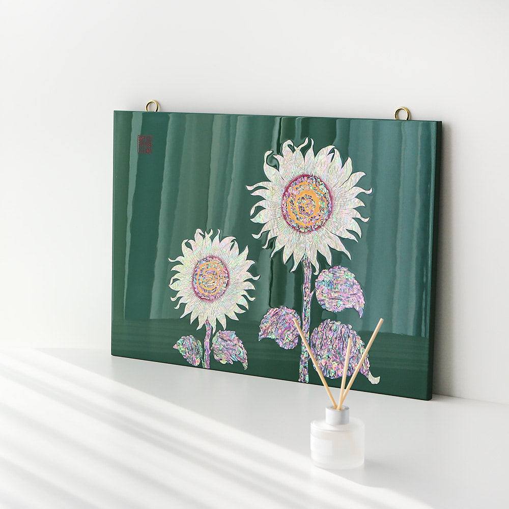 Najeonchilgi Sunflower Wall Mounted Mother of Pearl Frame
