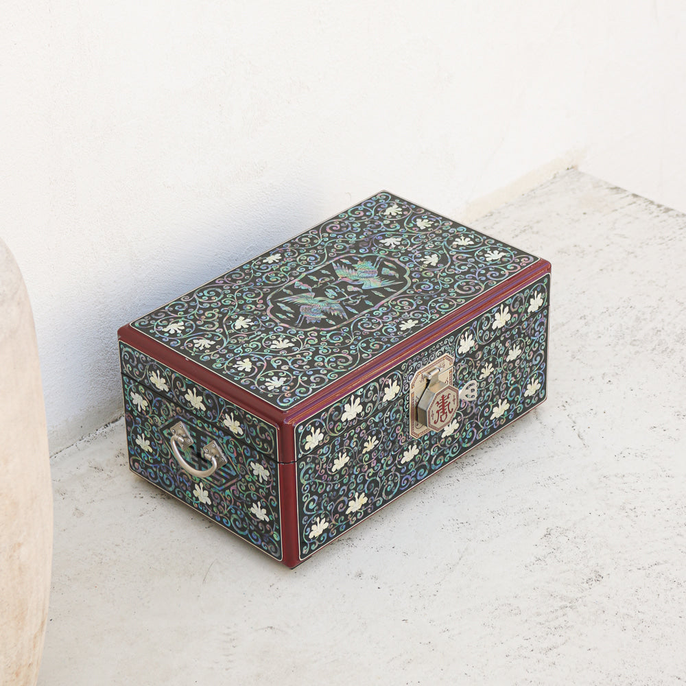 Najeonchilgi Crane Arabesque Subok Longevity & Fortune Ottchil Lacquer Mother of Pearl Jewelry Box, 40 cm
