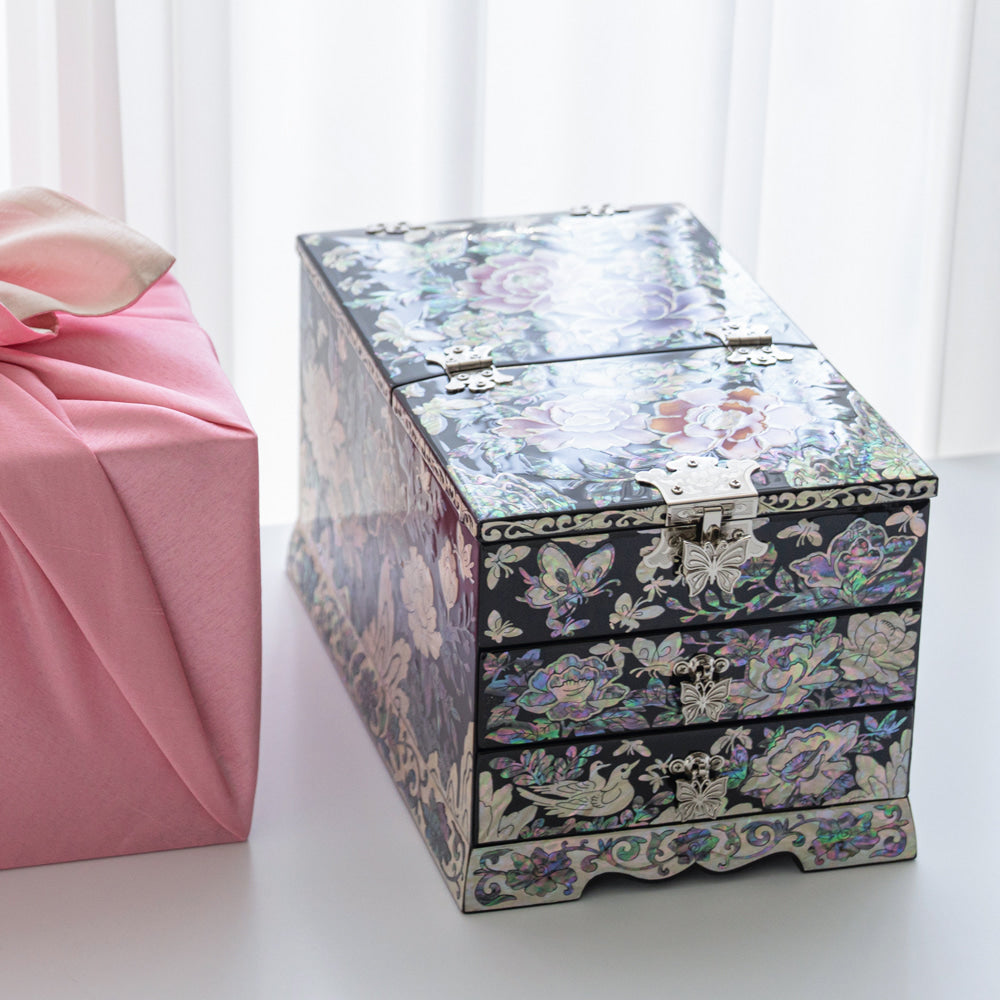 Najeonchilgi Lacquerware Mother of Pearl VanityJewelry Box Peony Motif 김길수