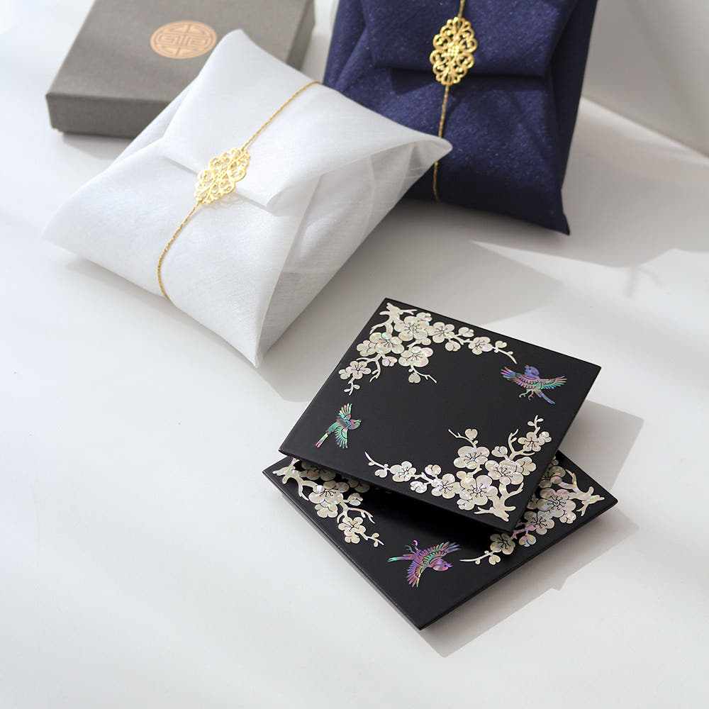 Najeonchilgi Mother of Pearl Coaster Mother of Pearl Coaster Traditional Coaster Traditional Red
