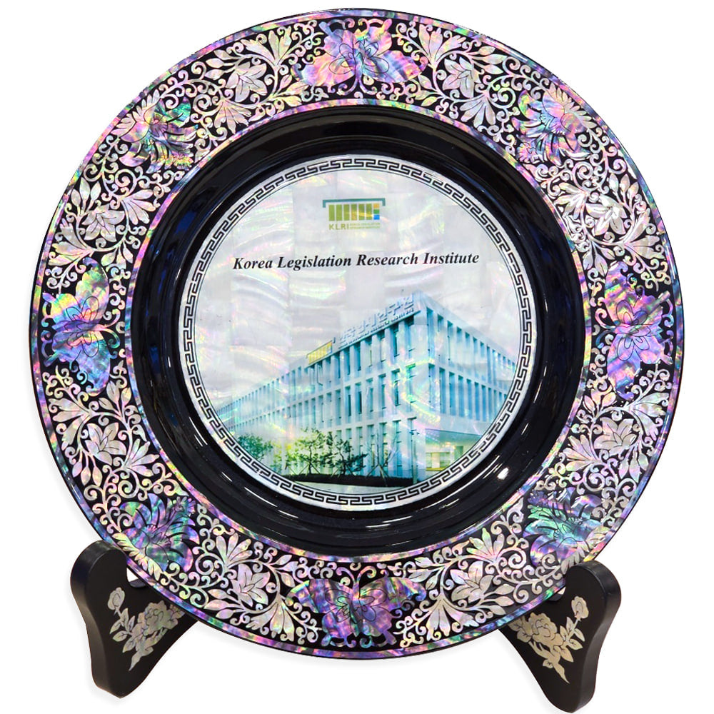 Najeon Chilgi Mother of Pearl Plate & Tray — Dragon - DE0047