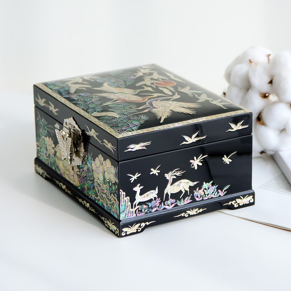 Najeonchilgi Painted Moon Pine & Crane Mother of Pearl Jewelry Box Black, 18 cm