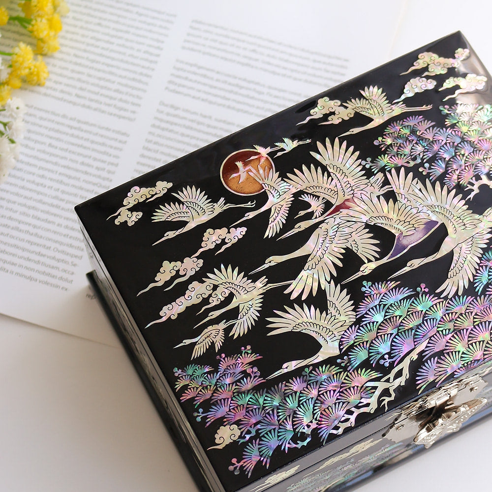Najeonchilgi Pine & Crane Mother of Pearl Jewelry Box Black, 18 cm
