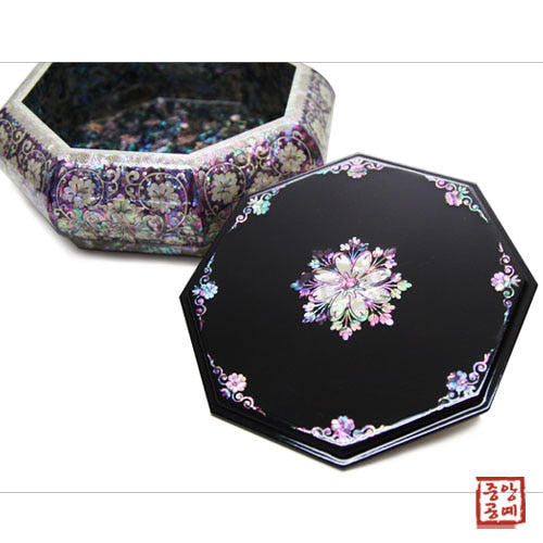 Joseon Mother of Pearl FlowerArabesque Octagonal Jewelry Box (Medium)