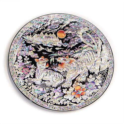 Najeon Chilgi Mother of Pearl Plate & Tray — Tiger by Kim Gil-su - DE0039