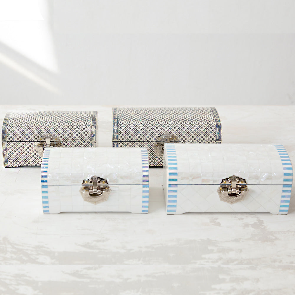 White Pearl mother-of-pearl jewelry boxes shown in two sizes for comparison