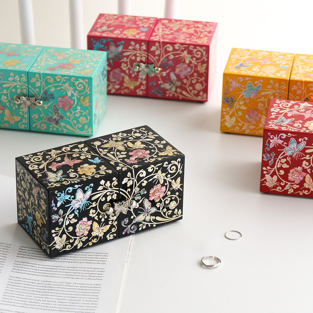 Najeonchilgi Vivid Butterfly Mini Mother of Pearl Double-Lidded