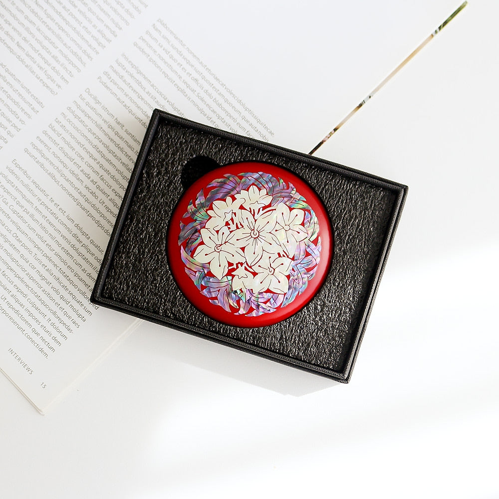 Najeonchilgi Round Vivid Mother of Pearl Hand Mirror (Flower)
