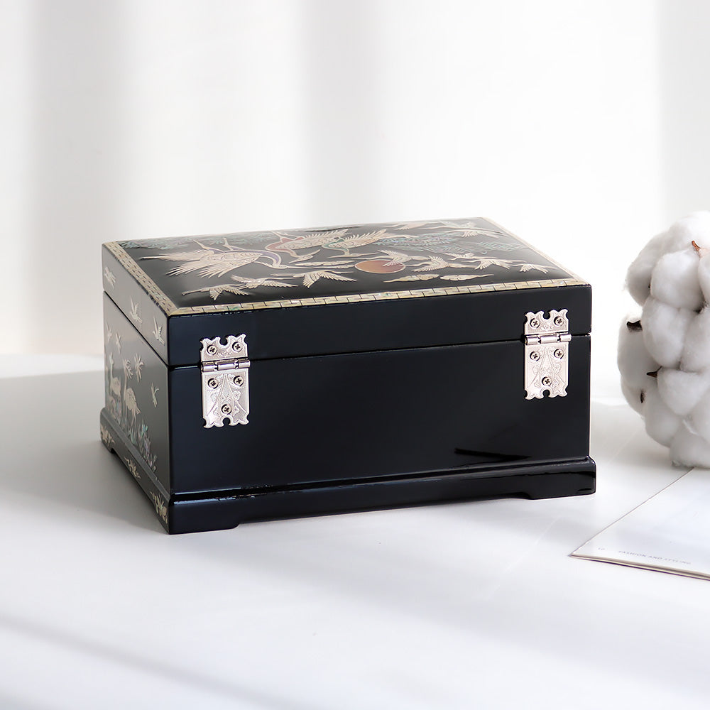 Najeonchilgi Painted Moon Pine & Crane Mother of Pearl Jewelry Box Black, 18 cm