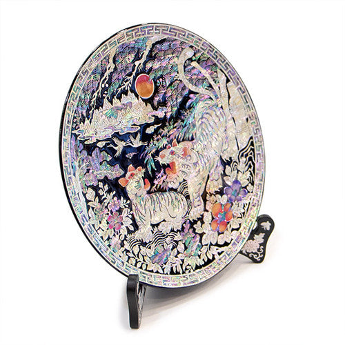 Najeon Chilgi Mother of Pearl Plate & Tray — Tiger by Kim Gil-su - DE0039