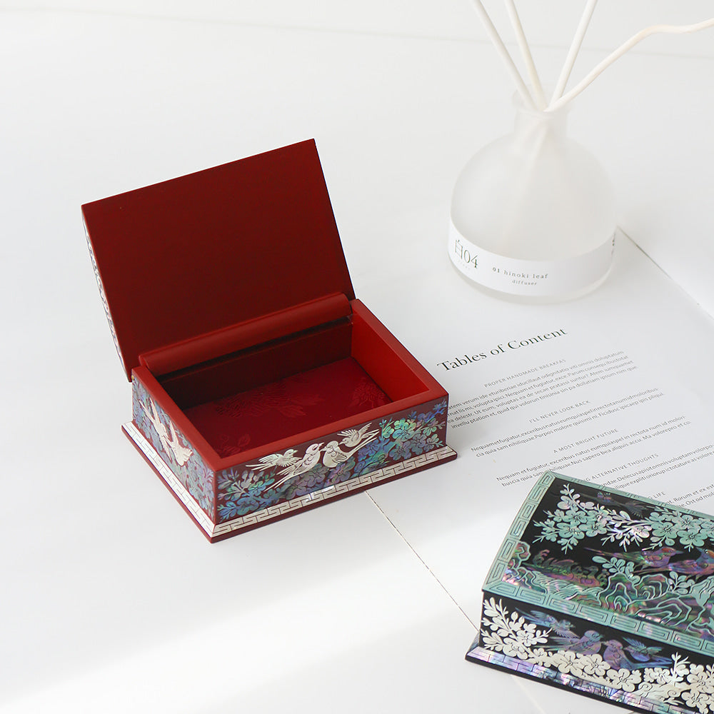 Najeonchilgi Plum Blossom Auto-Open Mother of Pearl Business Card Case