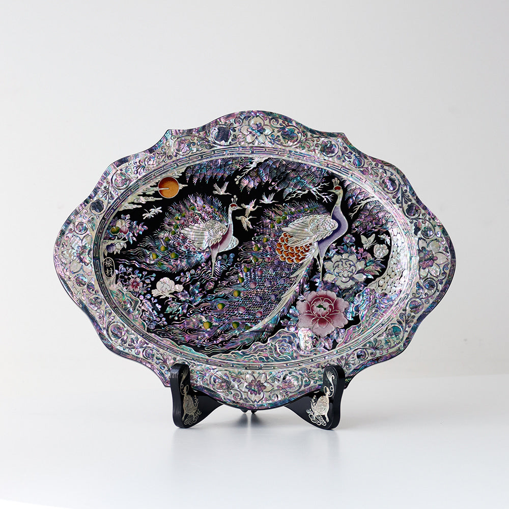 Masterpiece Najeon White Peacock Oval Tray Stand, 39 cm (Master Artisan Kim Young-man)