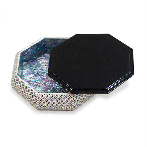 Premium Najeonchilgi Lacquerware Seven Treasures Motif (Good Luck) Octagonal 다용도 Mother of Pearl Jewelry Box - by by Park In-ho