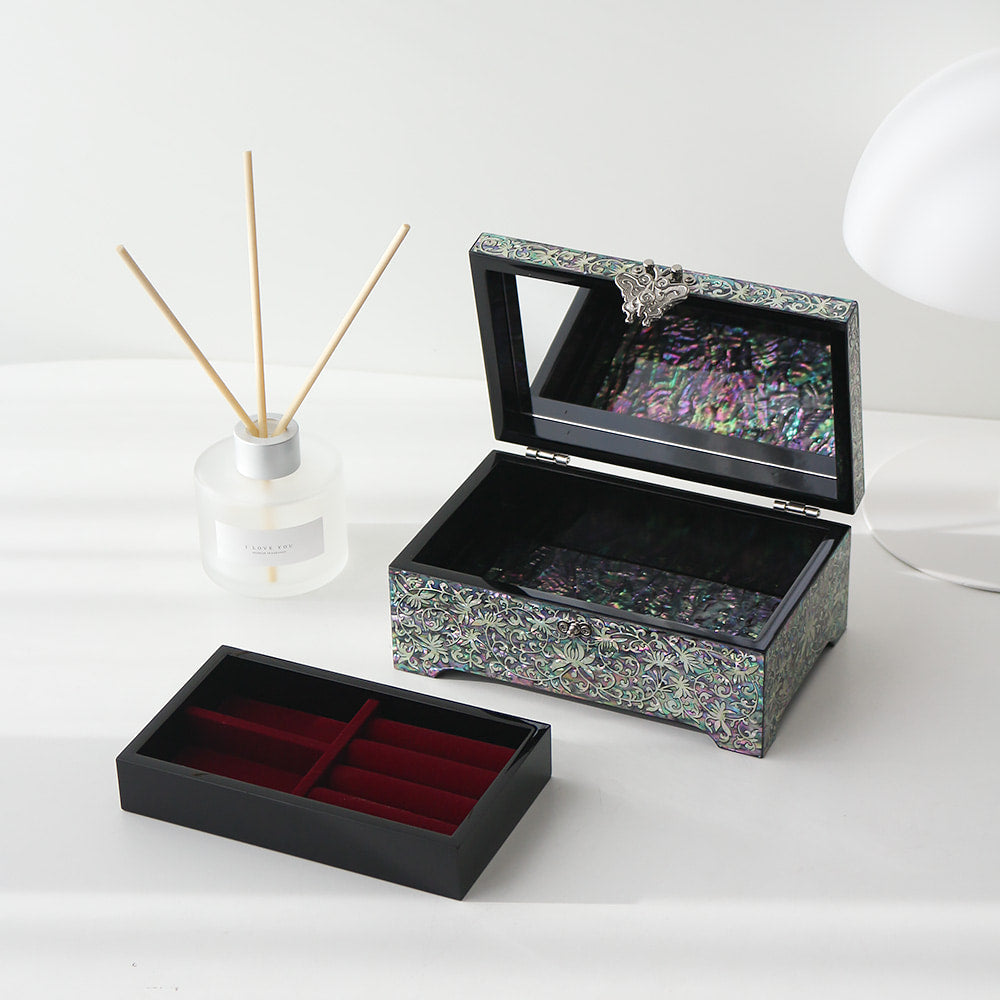Najeonchilgi Butterfly Arabesque 2-Tier Joseon Style Mother of Pearl Jewelry Box, 18 cm (Master Artisan Jang Tae-bok)