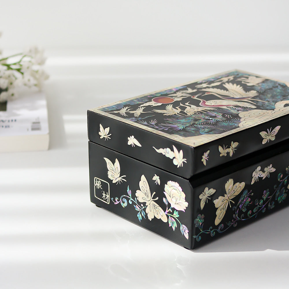 Najeonchilgi Moon Pine & Crane Mother of Pearl Jewelry Box Black, 15 cm (Master Artisan Kim Young-man)