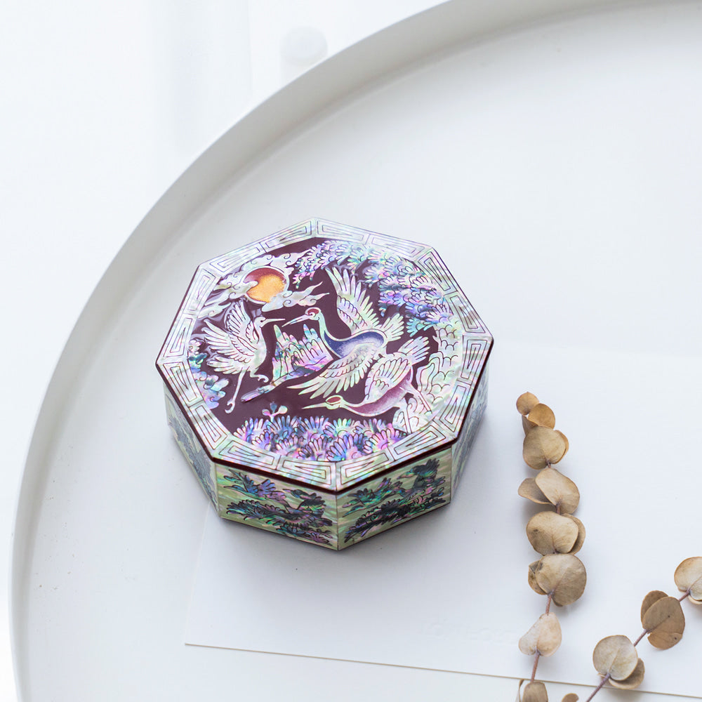 Najeonchilgi Lacquerware Crane & Pine Octagonal Mother of Pearl Box 9 Cm Mini Mother of Pearl Jewelry Box Ring Storage Box Gift for International Customers