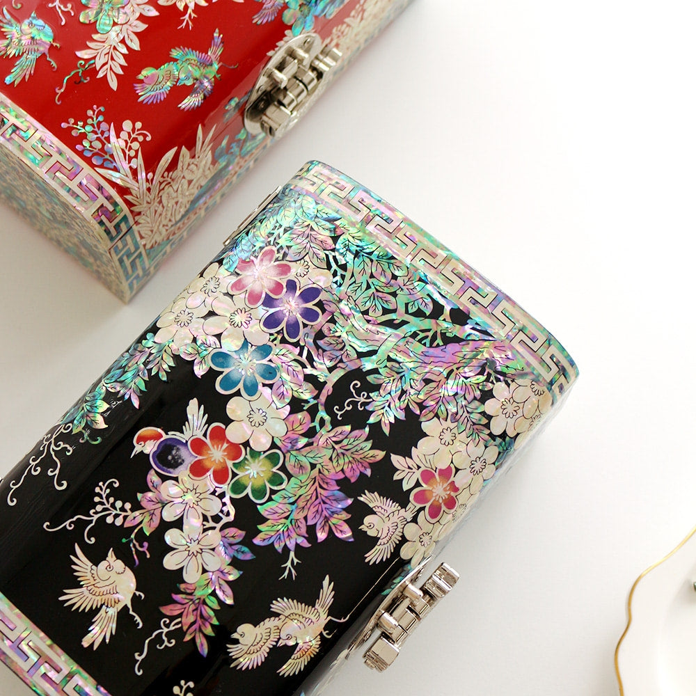 Najeonchilgi Painted Plum Blossom Rounded Mother of Pearl Jewelry Box, 21 cm