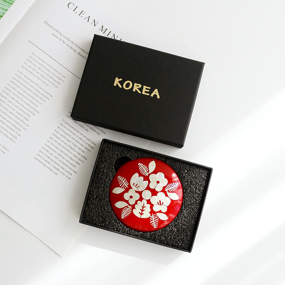 Najeonchilgi Round Vivid Mother of Pearl Hand Mirror (Flower)