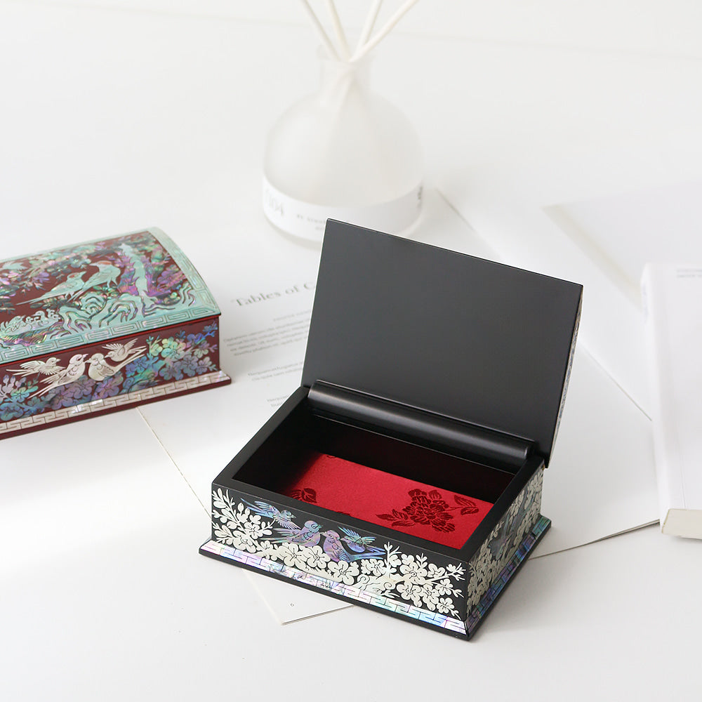 Najeonchilgi Plum Blossom Auto-Open Mother of Pearl Business Card Case