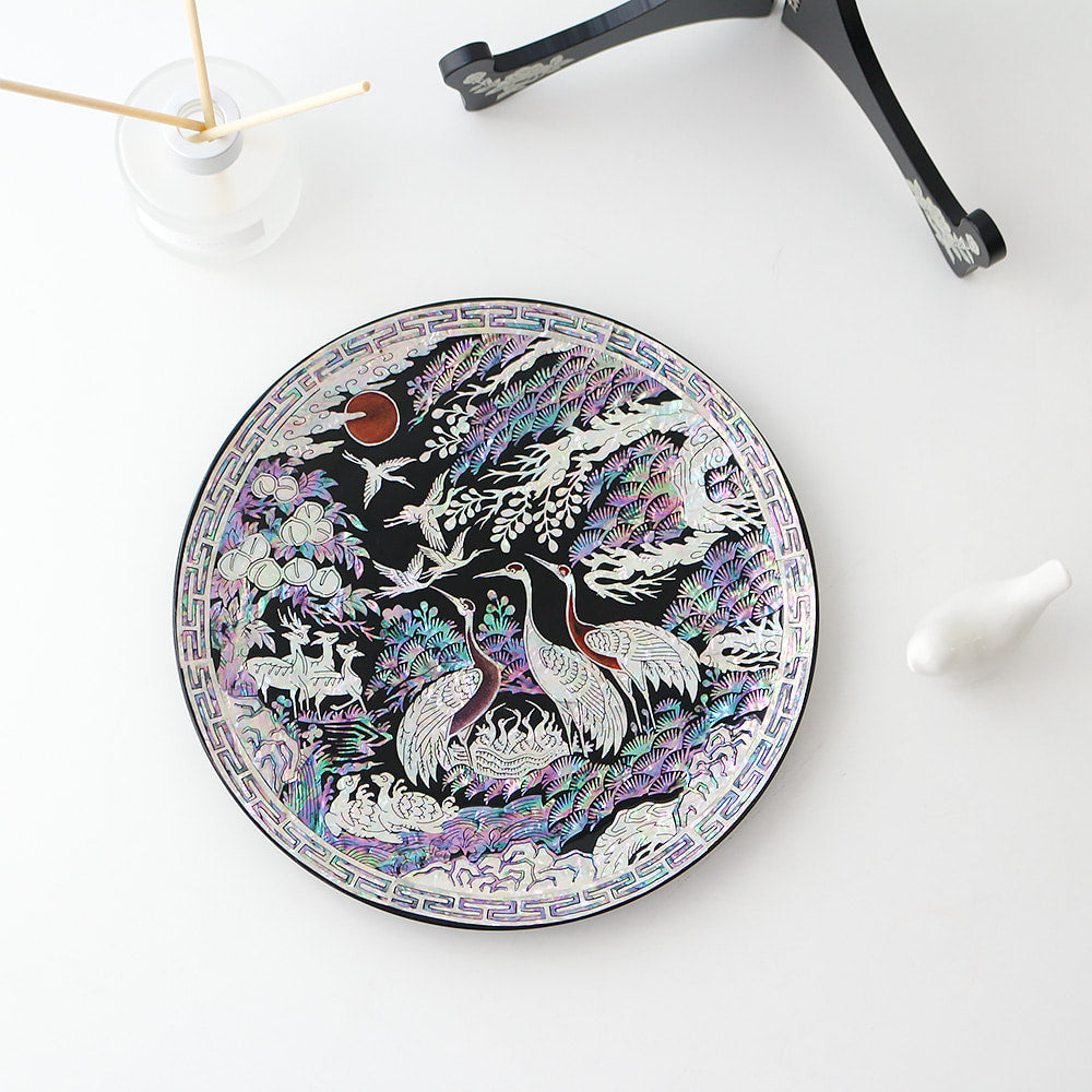 Najeonchilgi Ten Symbols of Longevity Ornament Dragon Mini Mother of Pearl Tray Black, 20 cm