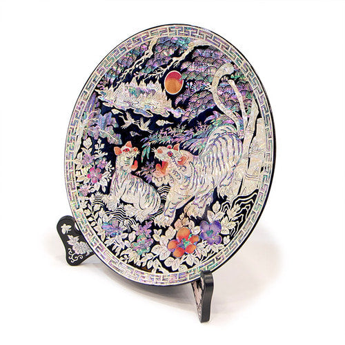 Najeon Chilgi Mother of Pearl Plate & Tray — Tiger by Kim Gil-su - DE0039