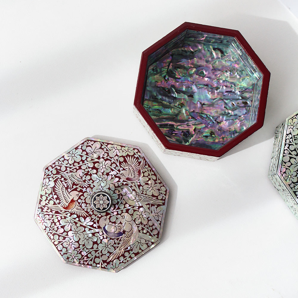Najeonchilgi Plum Blossom Knob Octagonal Jewelry Box, 9 cm