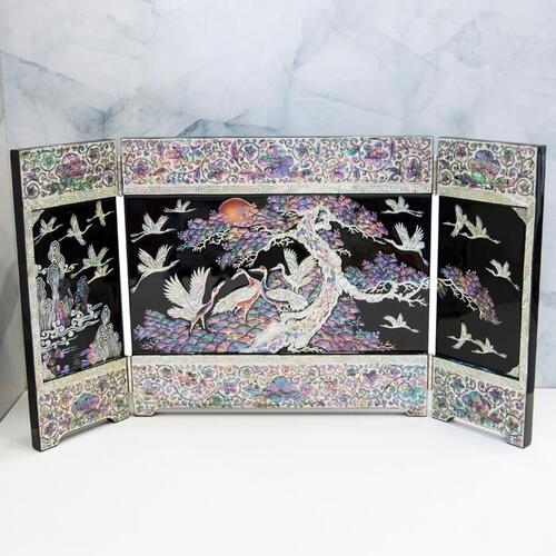 Najeon Chilgi Mother of Pearl Folding Screen — Pine & Crane by Jang Tae-bok - DE0001