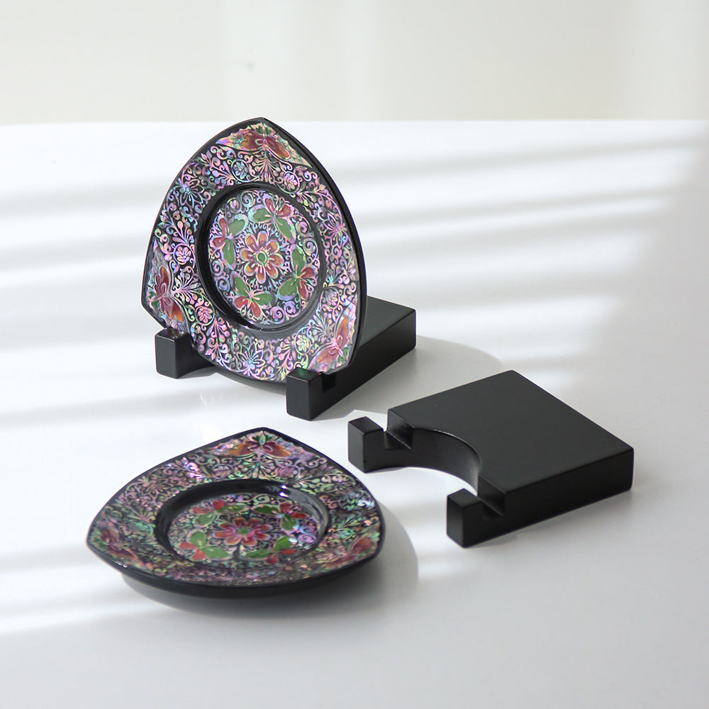 2-Piece Set: Najeonchilgi Butterfly Arabesque Tea Coaster Large & Ornament Stand (Master Artisan Lee Won-geun)