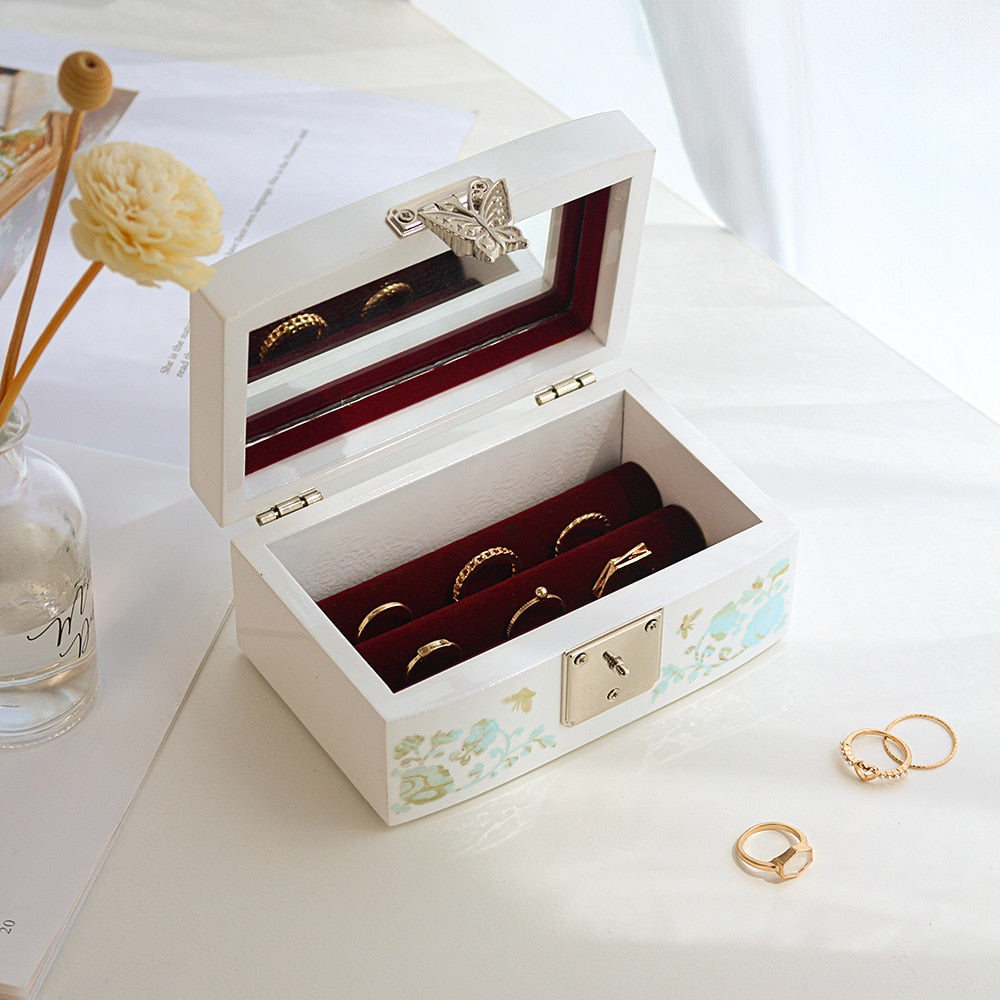 Najeonchilgi White Rounded Mother of Pearl Jewelry Box, 14 cm