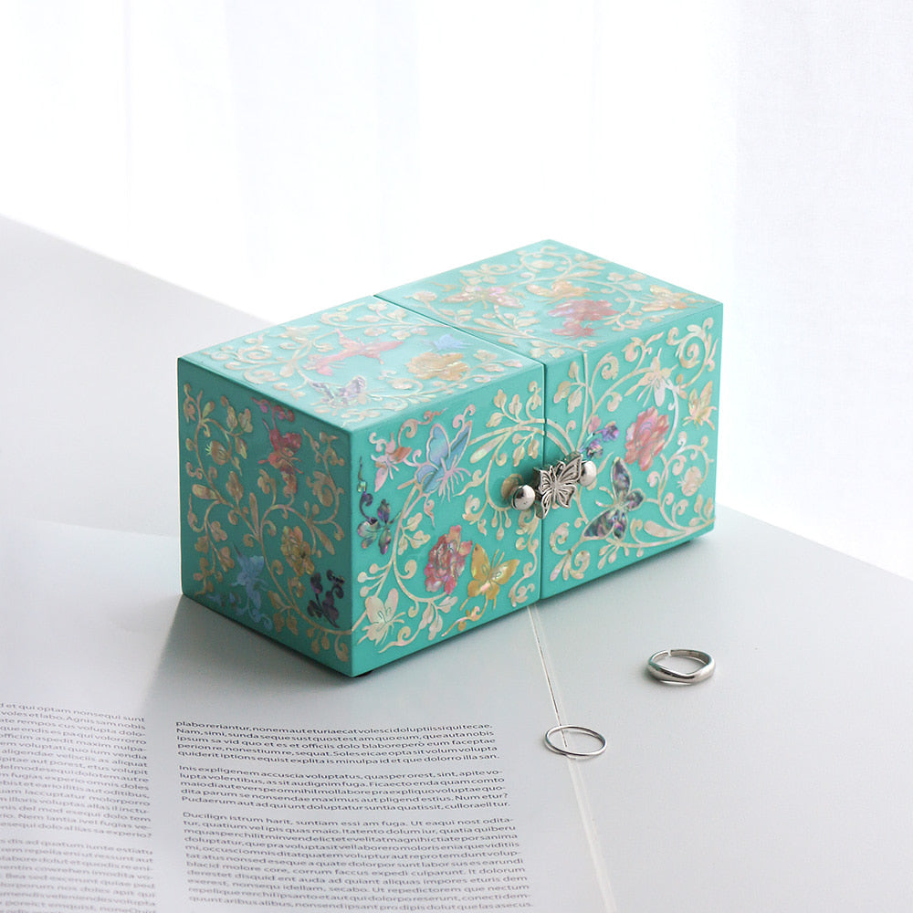Najeonchilgi Vivid Butterfly Mini Mother of Pearl Double-Lidded